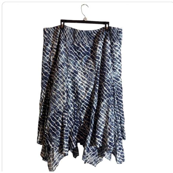 Chico's Boho Skirt Flared Blue White Tie Dye Print Handkerchief Hem Sz 4 (20/22) - Picture 1 of 7